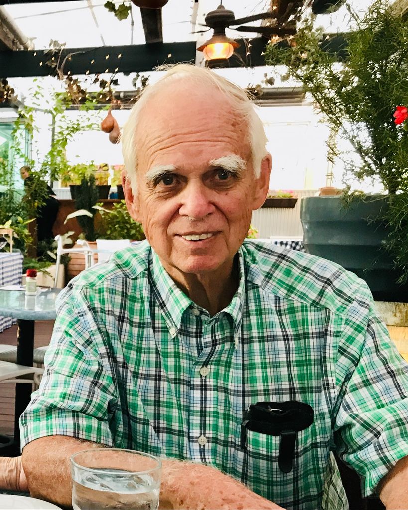 William Lee Ross Profile Photo