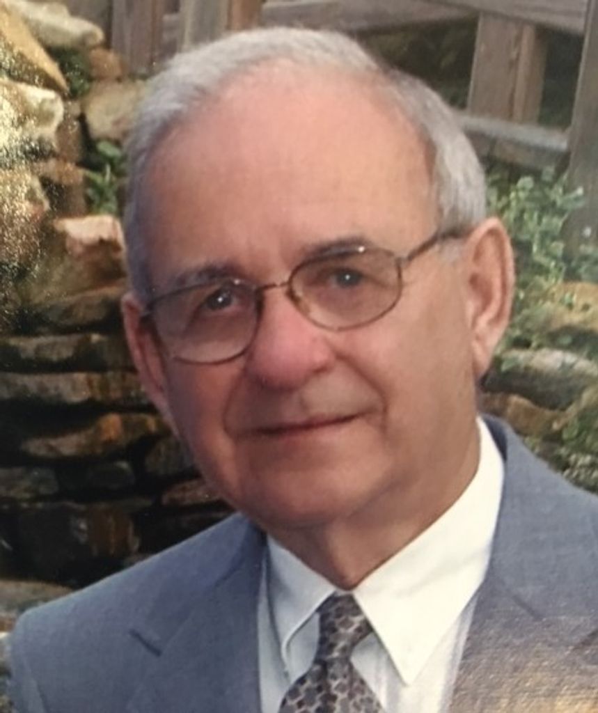 Thomas R. "Tom" Payne