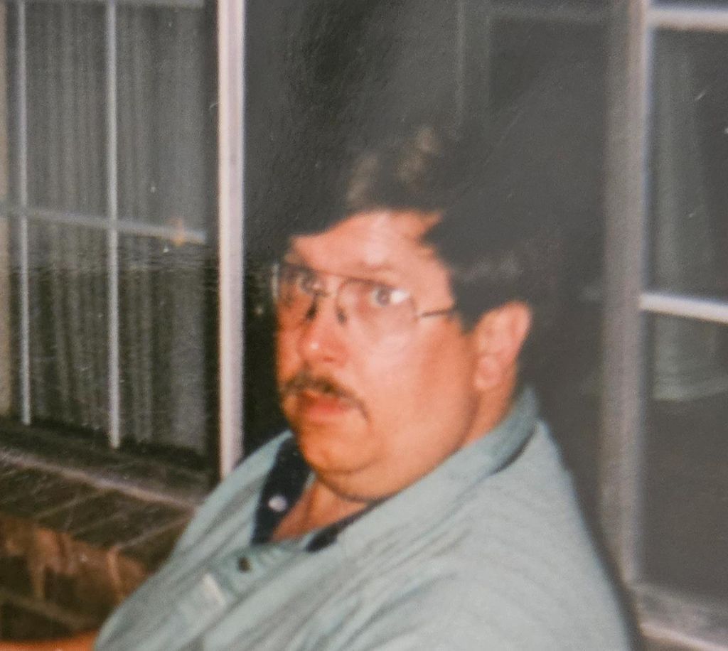 Robert Russell Finch Profile Photo