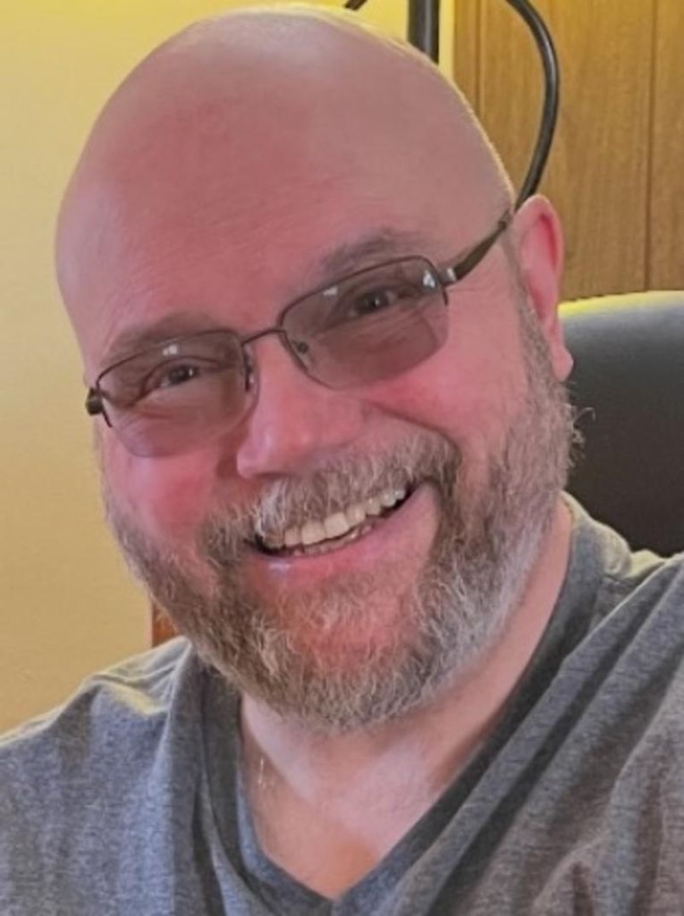 Thomas Lough Profile Photo