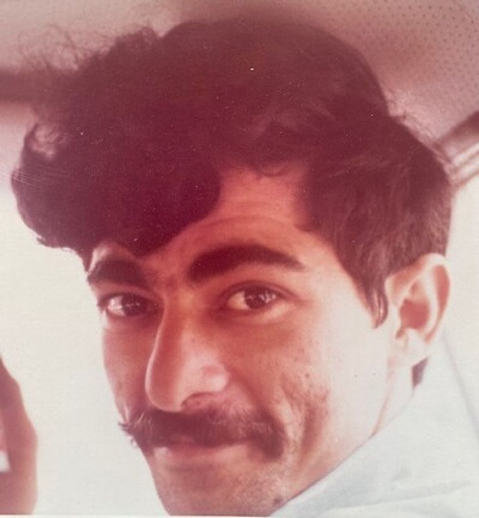 Robert Louis Garcia Profile Photo