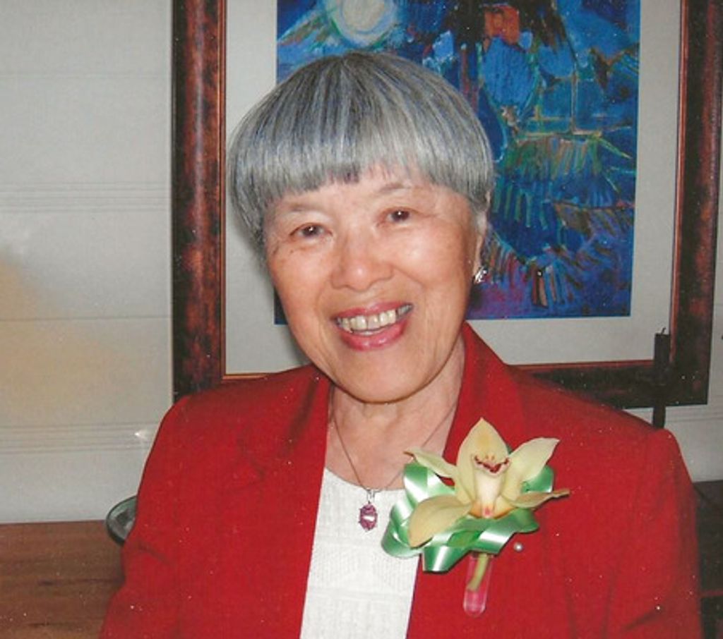 Joan Louie Lee Profile Photo