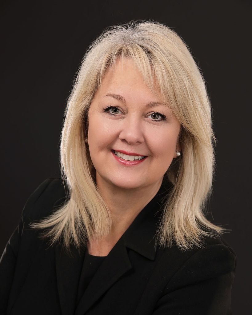 Karen Louise Holmes Profile Photo