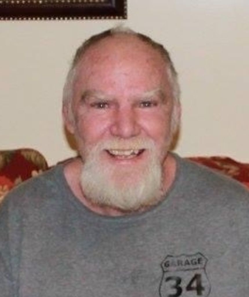 Crate Hollis Weaver Profile Photo