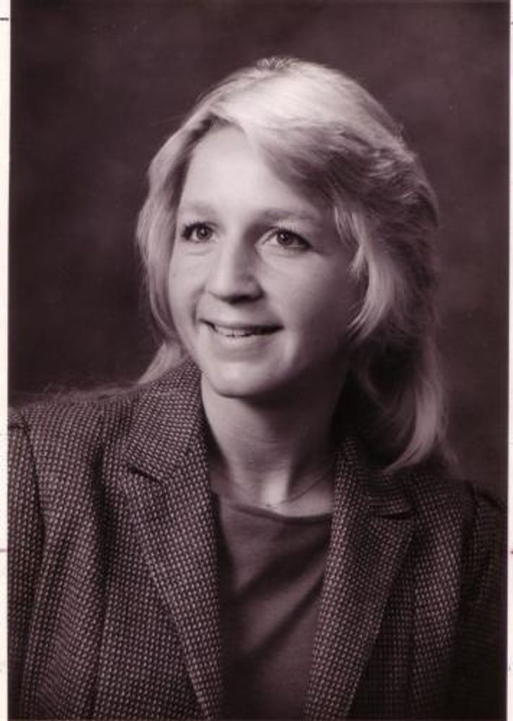 Robyn Mccausland Profile Photo