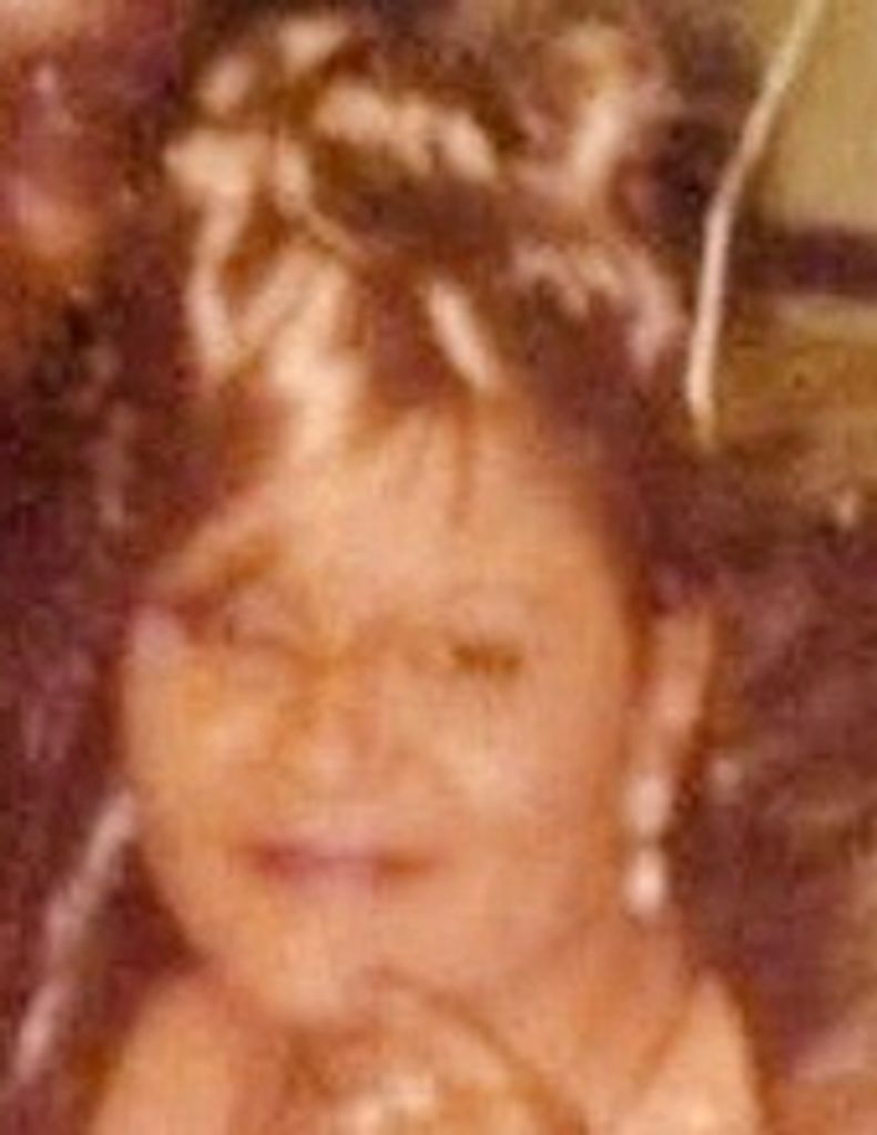 Stephanie Neal  (Lansing)