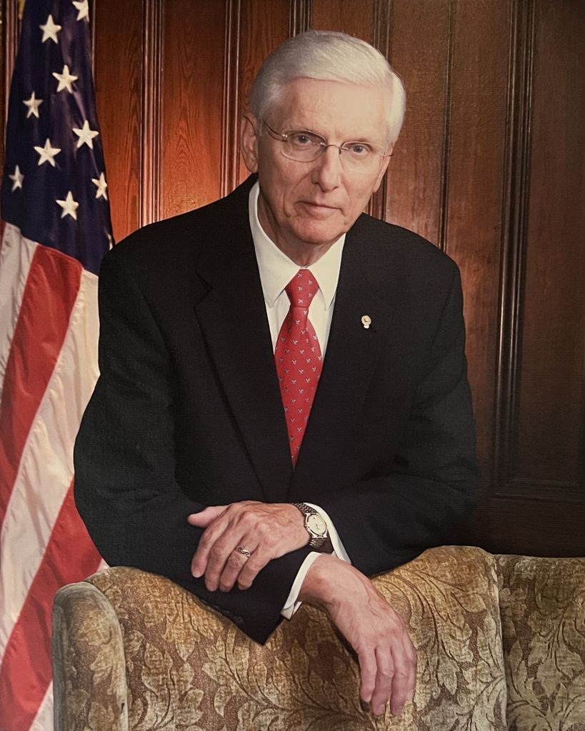 Chet Lowe Profile Photo