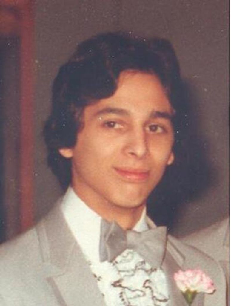 Enrique Henry Galvan Profile Photo