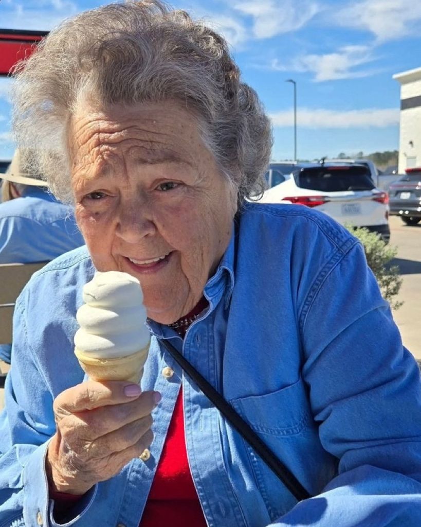 Eva Lee Stringer Bell