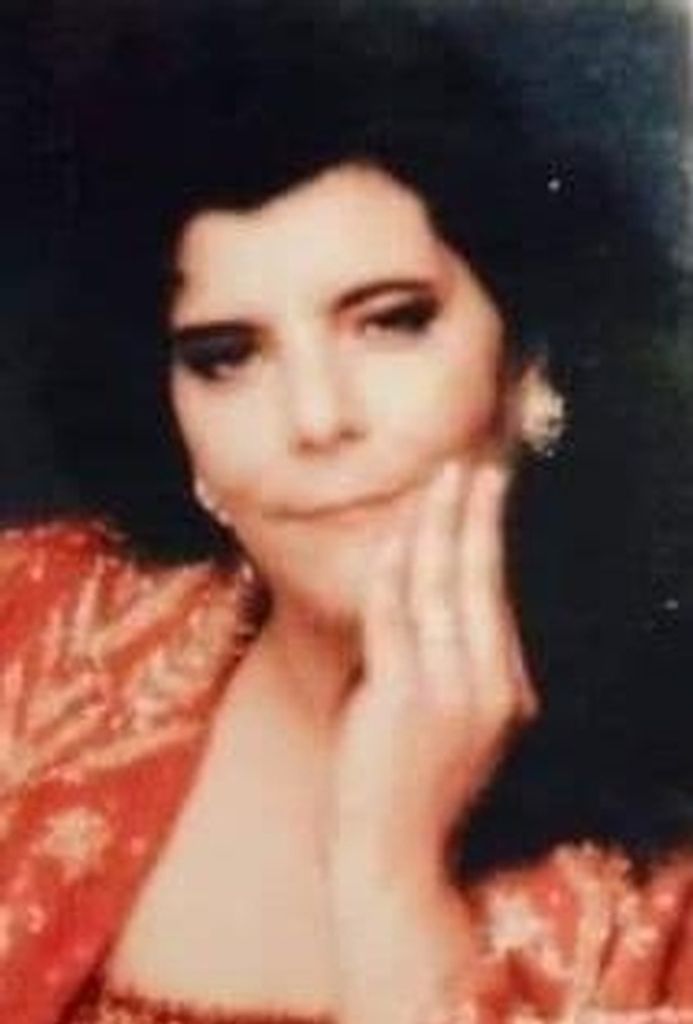 Geraldine Lopiccolo-Barry Profile Photo