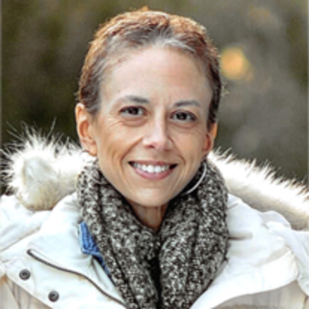 Laurie Ann Knox Small