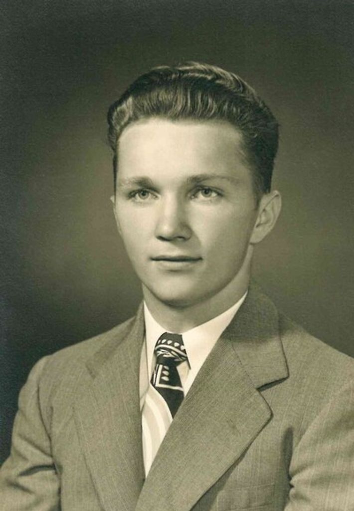 Metro Oleksa Profile Photo