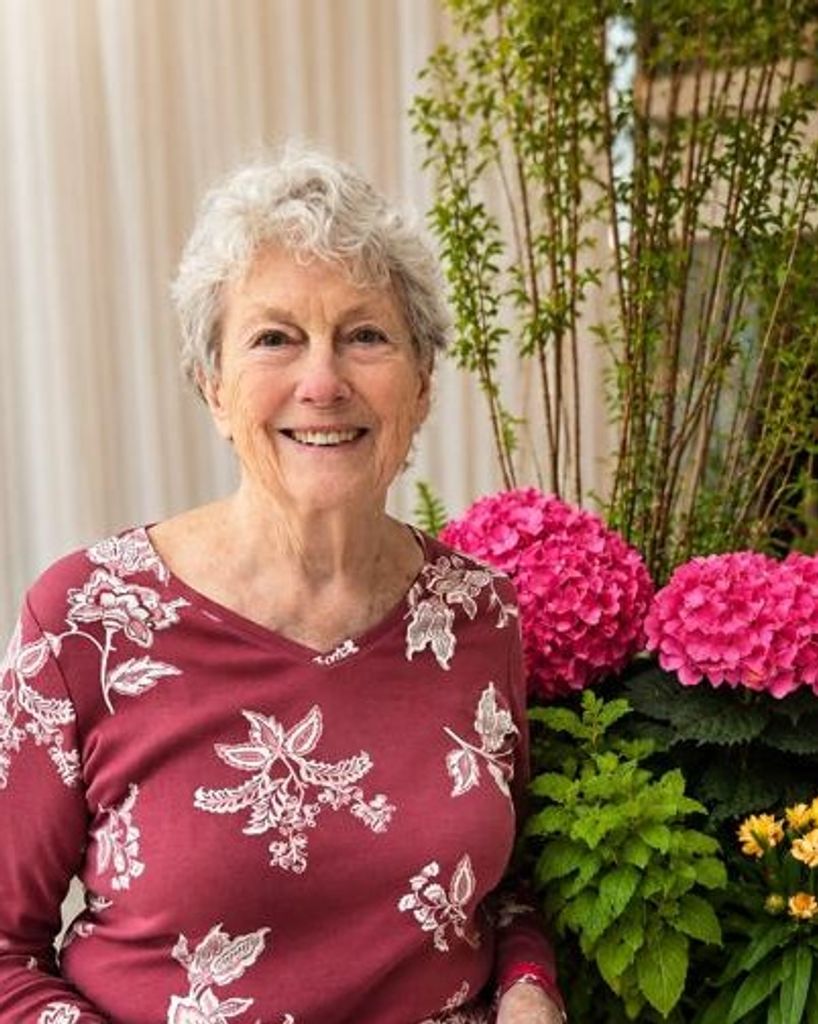 Janet Lou Gibeau Profile Photo