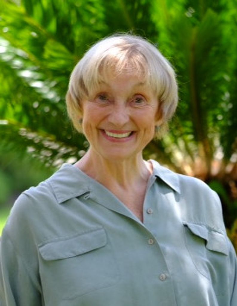 Suzanne M. (Mills)  Losekamp