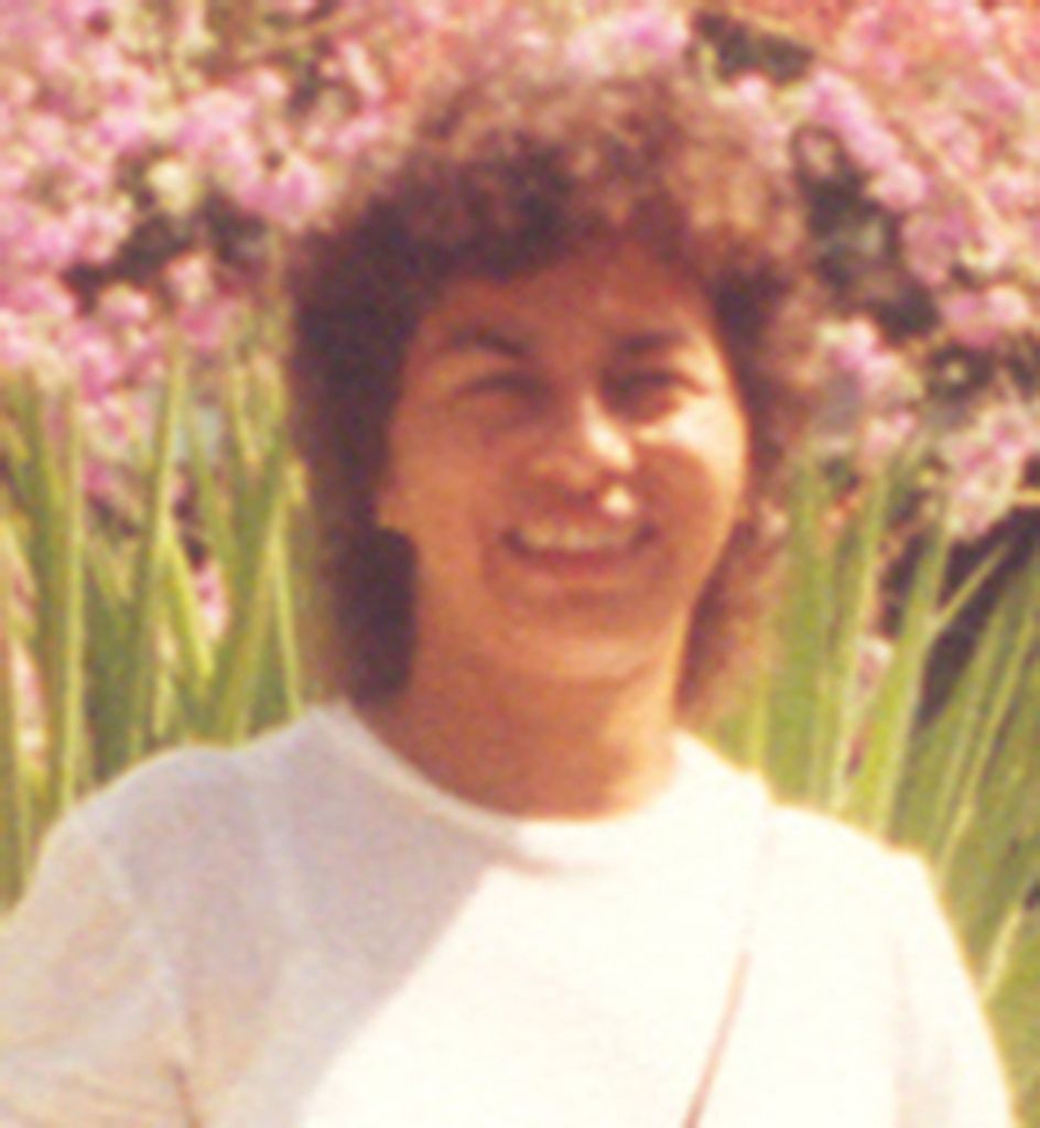 Carolina "Carol" Barrientes