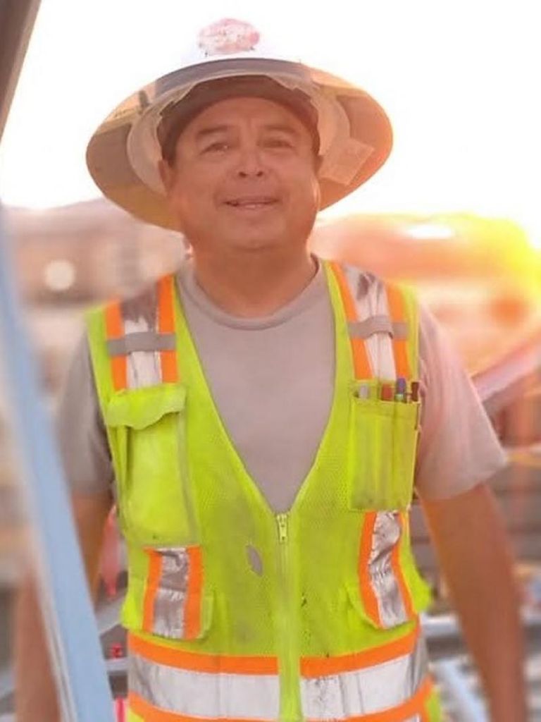 Efrain Reyes Profile Photo