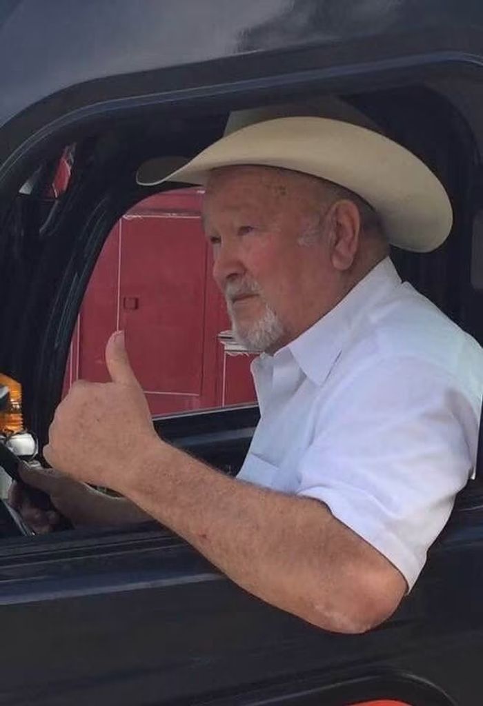 Charles George "Dump" Armour Profile Photo