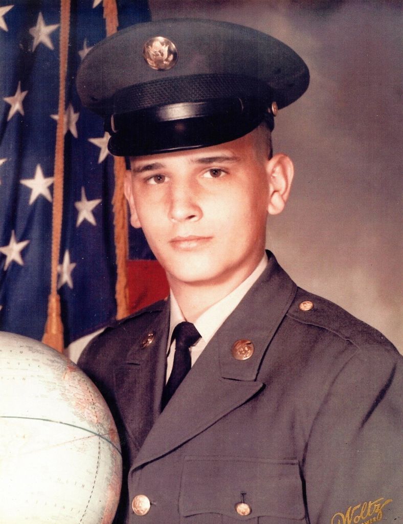 Daniel  Ray Warren Profile Photo