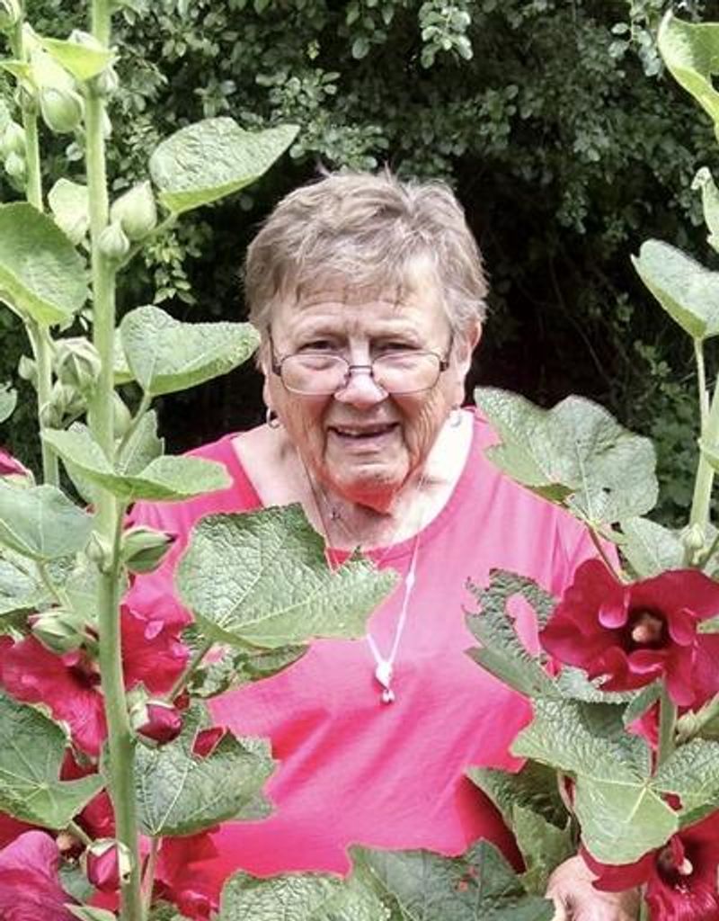 Elizabeth "Bette" Josephine Thelen Profile Photo