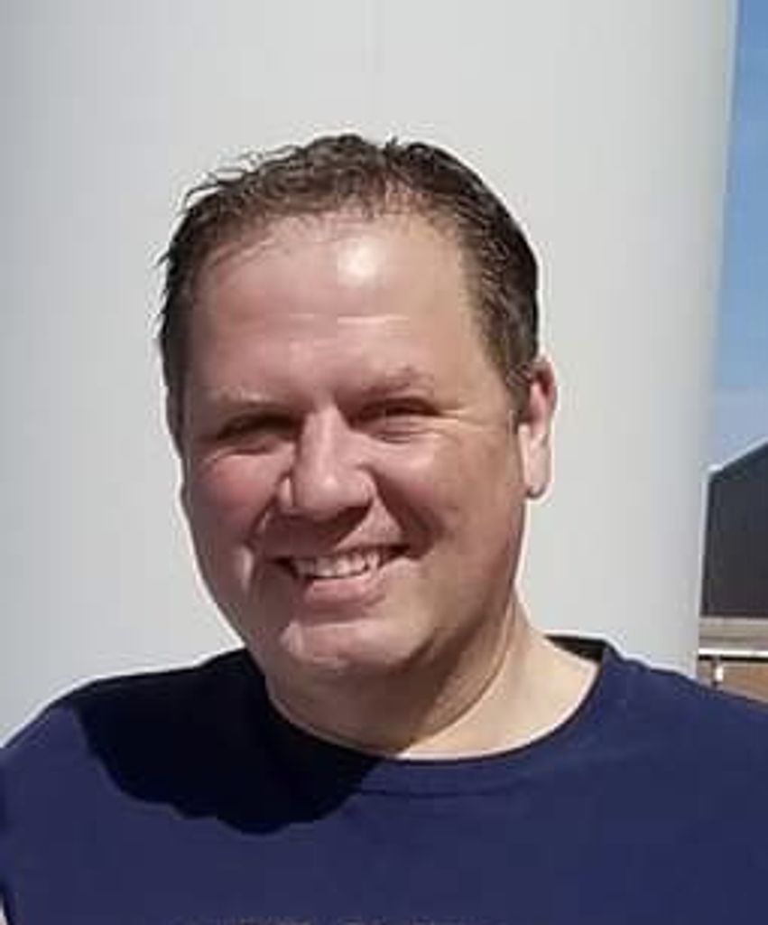 Daniel Casey Moore Profile Photo