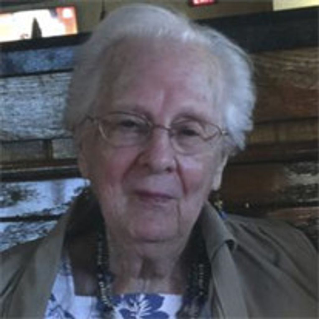 Maxine Pearl Tabbia