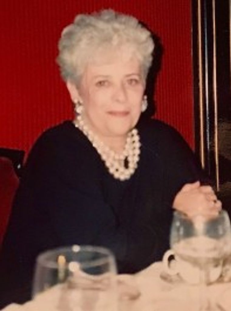 Christine Holcomb Mitchell Profile Photo