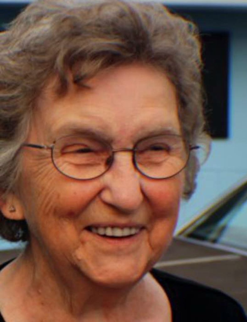 Juver Elizabeth Pierce Davis Profile Photo