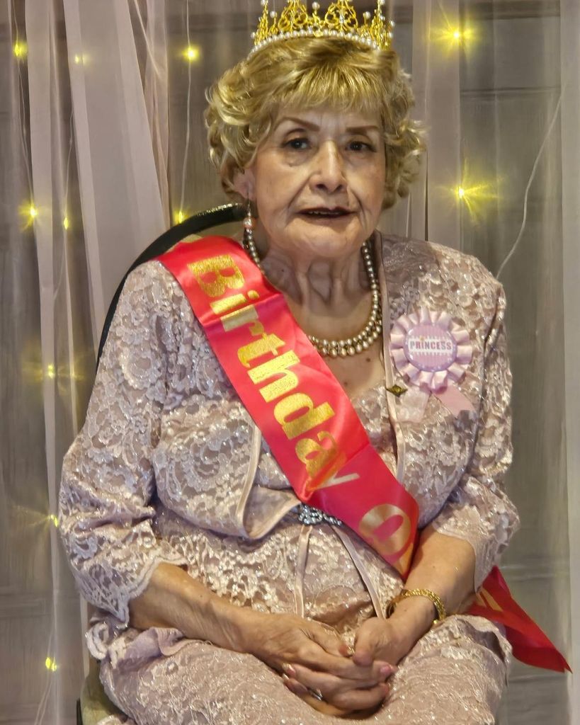 Elvira Santos Mendoza
