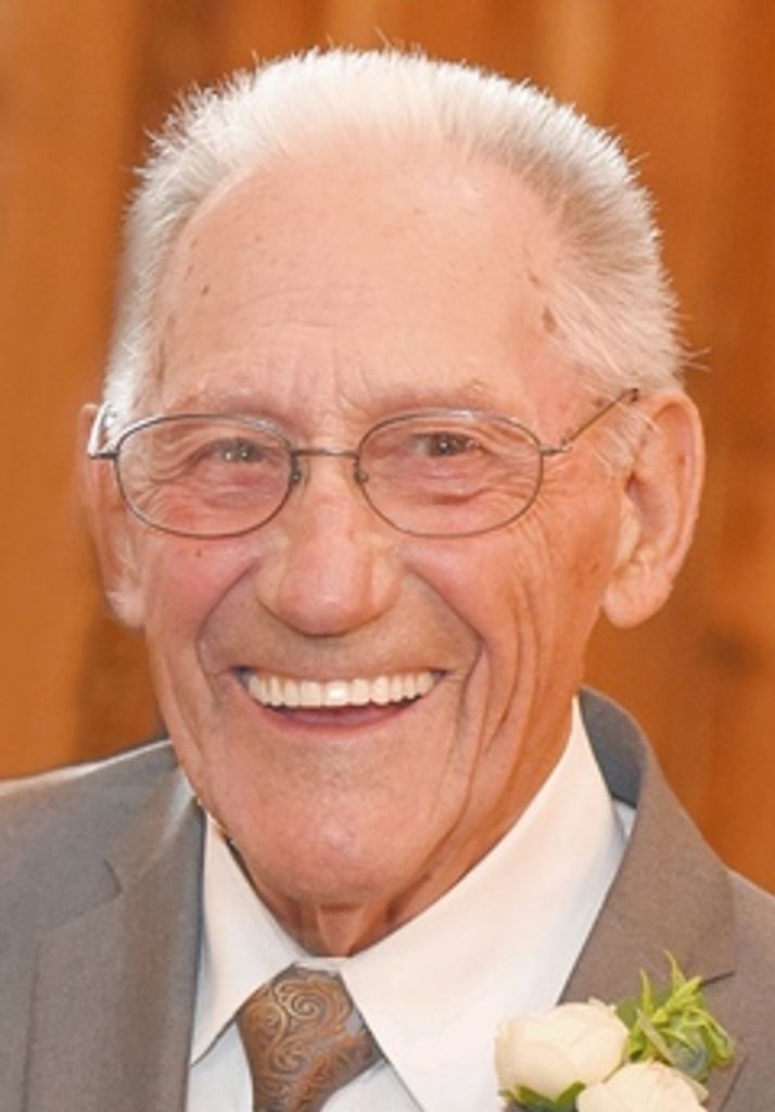 Ralph L. "Sye" Mantz