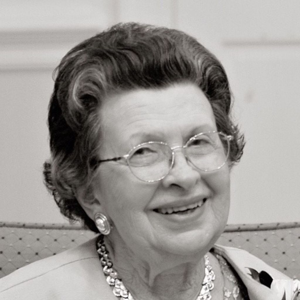 Mary  "Bettie" (Kerns)  Macmillan