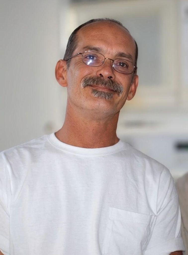 Russell Dean Howe Profile Photo