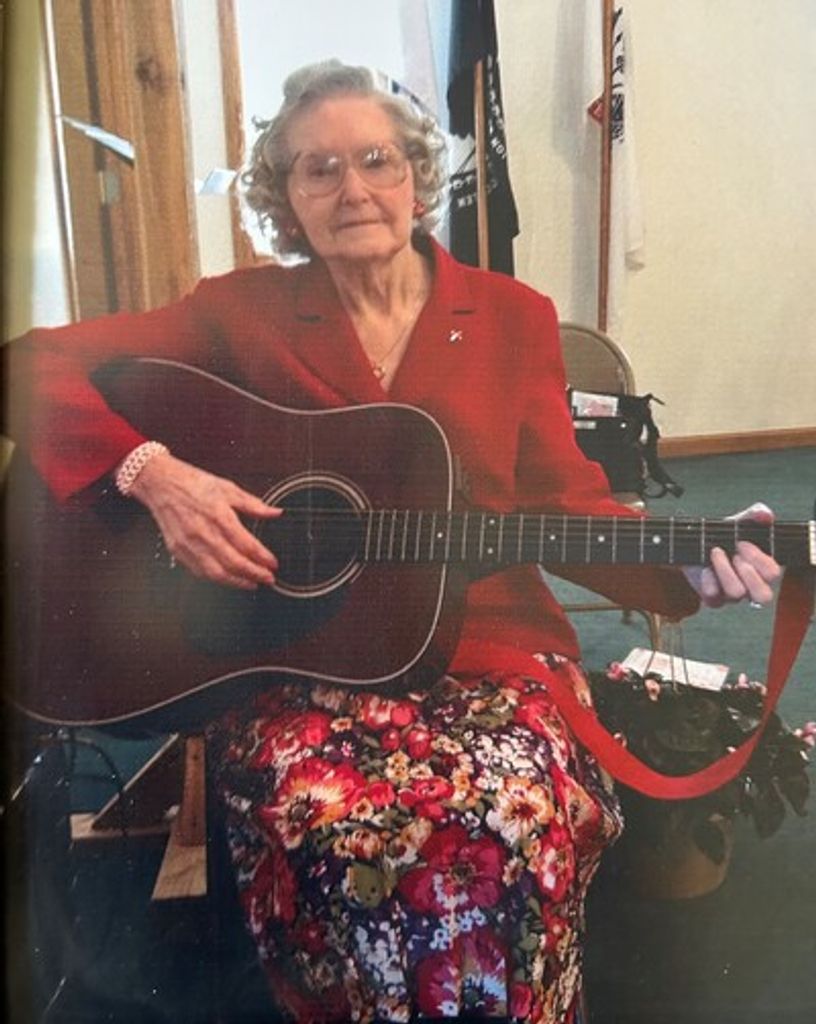 Evelyn Leach Profile Photo