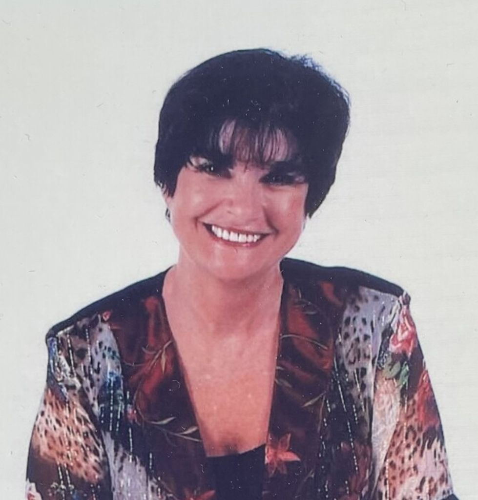 Victoria Gidaro