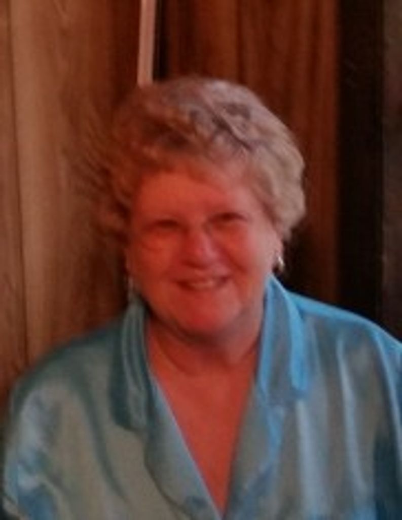 Linda Glen (Russell)  Hooper