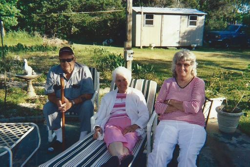 Frances Brewer photo gallery thumbnail 20 of 30