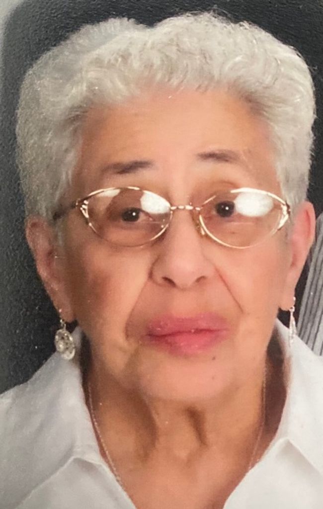 Zita (Andrade)  Macias
