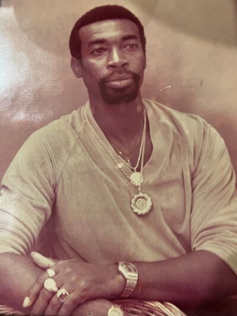 Mr. Kenneth Lindo