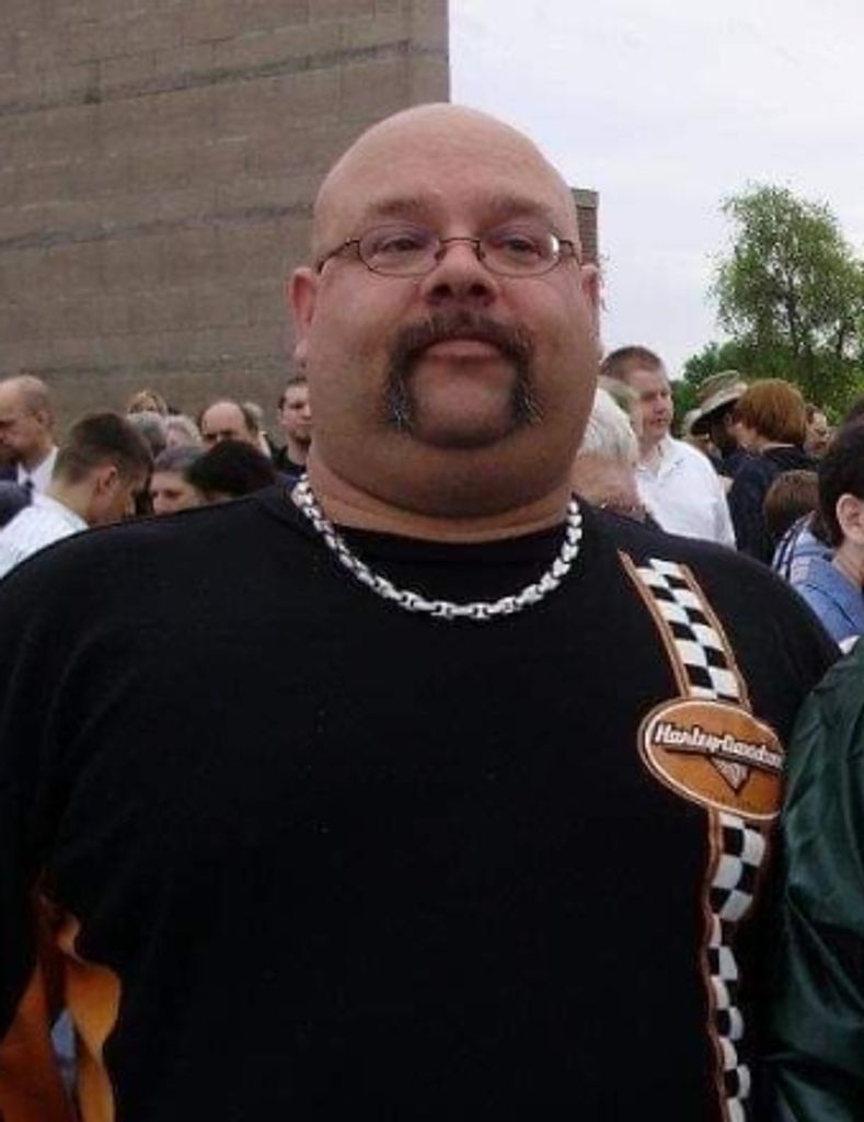 Frank Lee Lilly Profile Photo