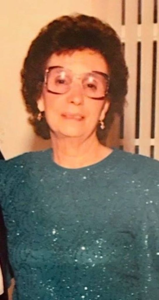 Marina Mangone Profile Photo