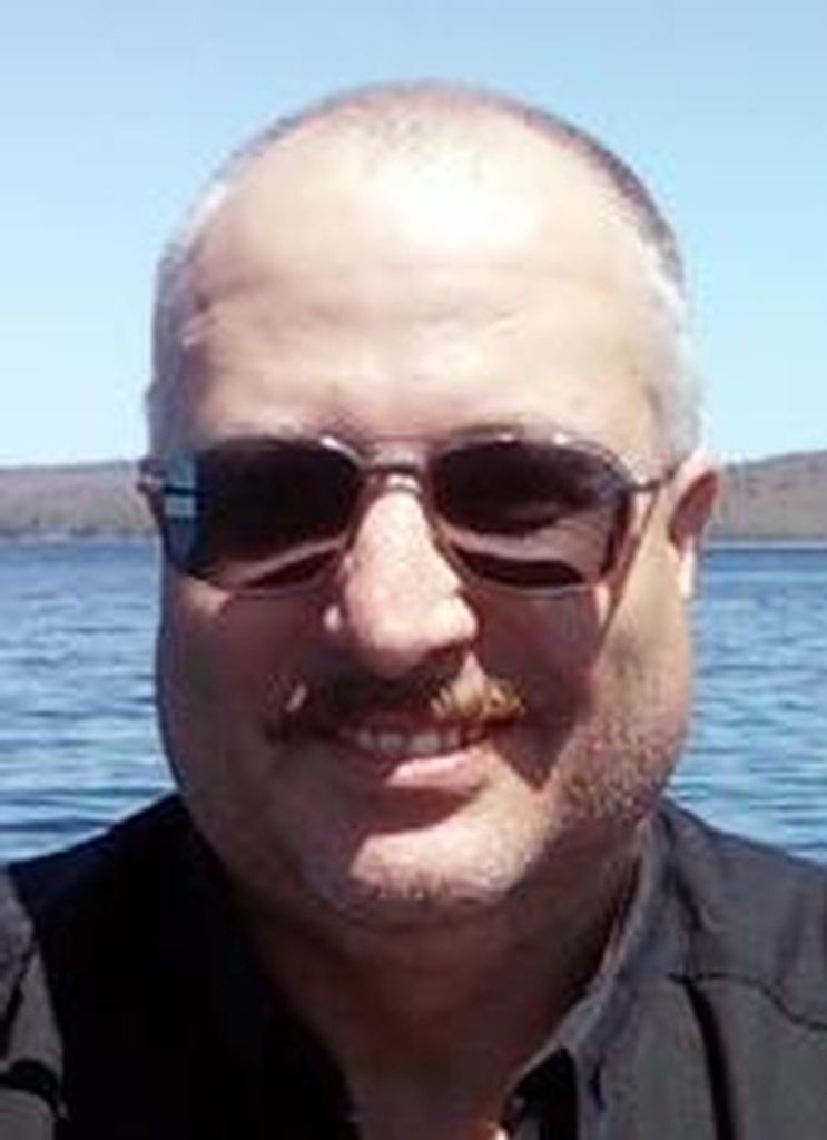 Stephen Leanna
