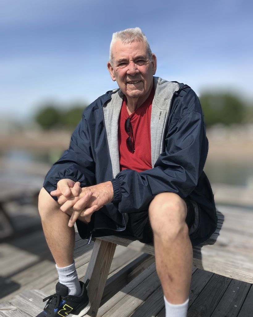 Robert Kennett Profile Photo