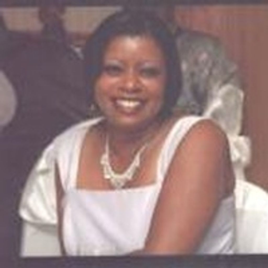 Dorothy  L Thomas