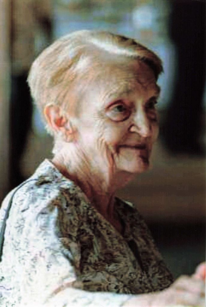 Lora Louise McRoy