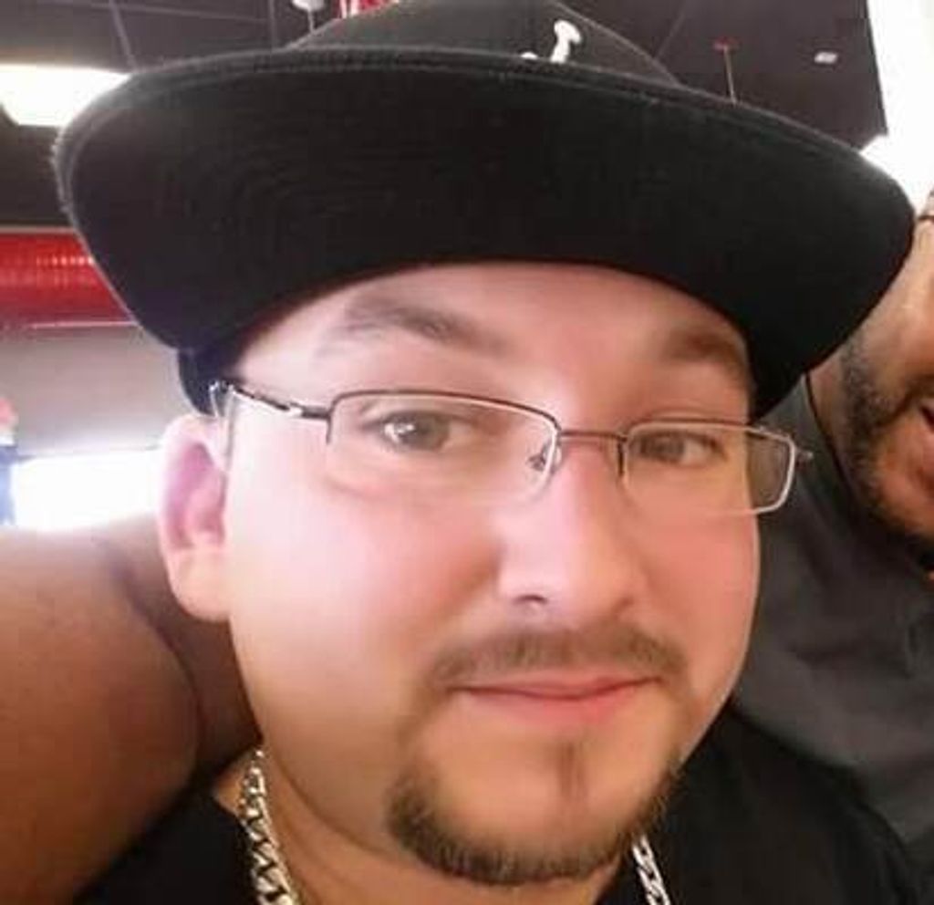 Christian Santiago Profile Photo