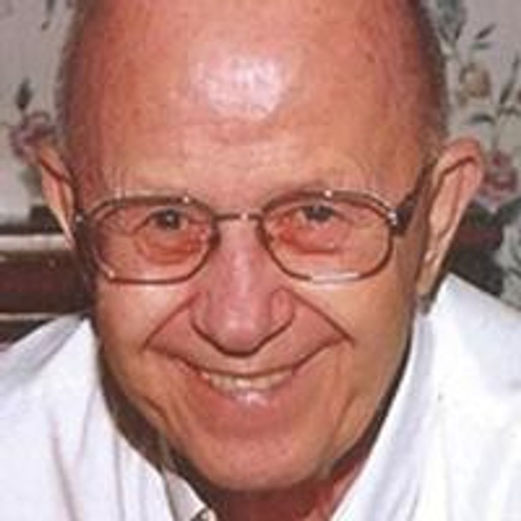 Martin Kuryvial Profile Photo