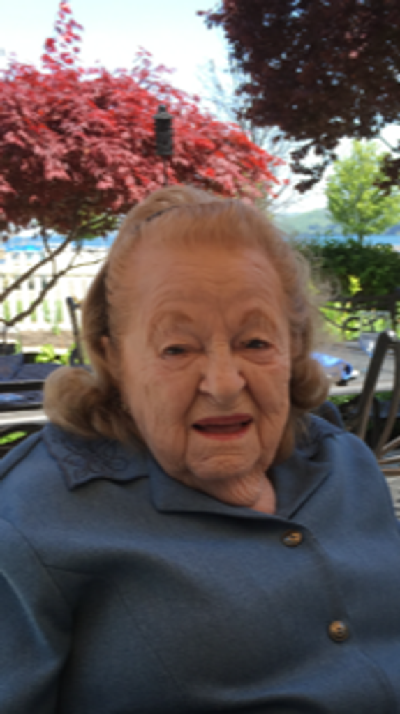 Shirley Maxine Griswold Profile Photo