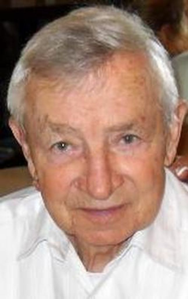 Julius James Jasinski Profile Photo