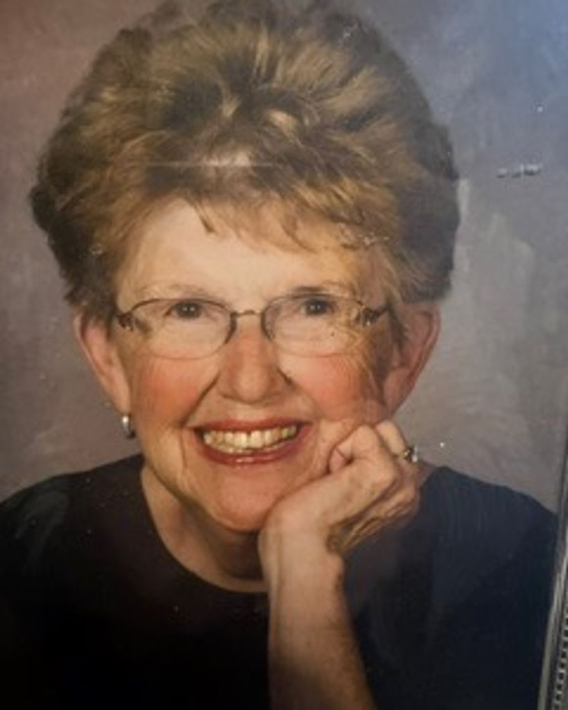 Anne Huesgen Weir Profile Photo
