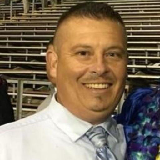 Robert Cruz Lucero Profile Photo