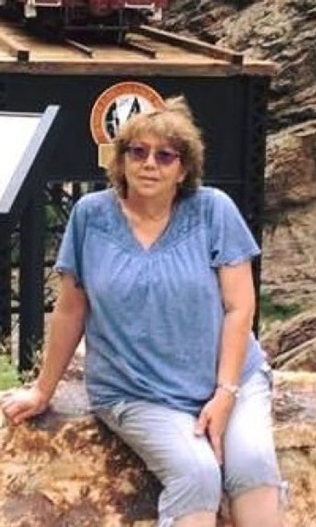 Tammy Jo Lasher (Lane)